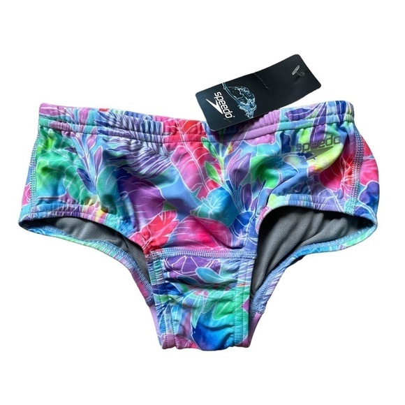 Speedo NWT Men's Rainbow Brights Print Euro Brief Swimsuit Size 24 NEW - Picture 1 of 10